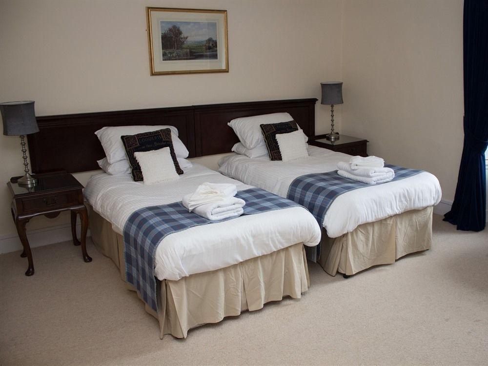 Bennachie Lodge Hotel Kemnay Exterior photo